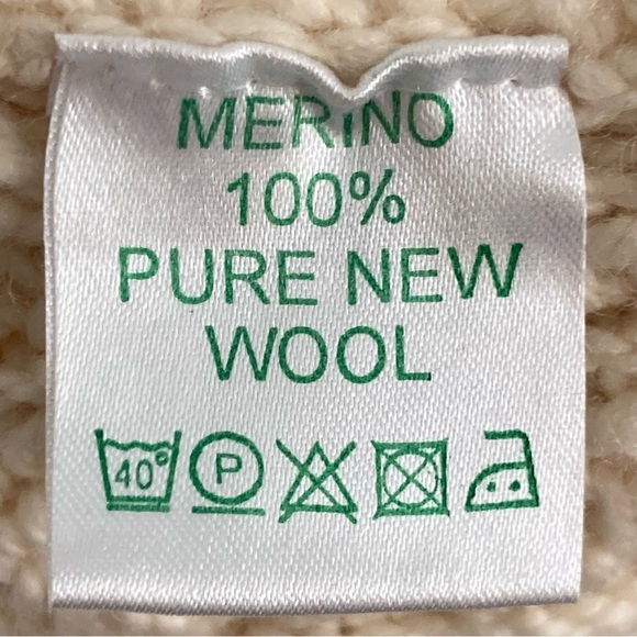 Carraig Donn Merino Wool Zip Sweater-Cream/Ivory-Womens S-Hand Knit-Ireland-Cozy - Picture 5 of 10